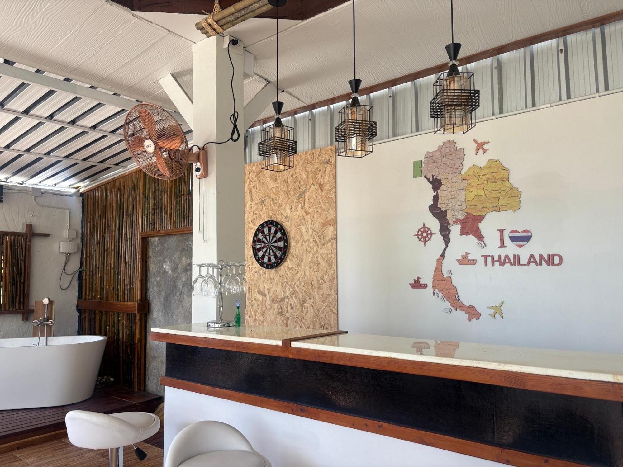 Baan Isla Hideaway Holiday home *